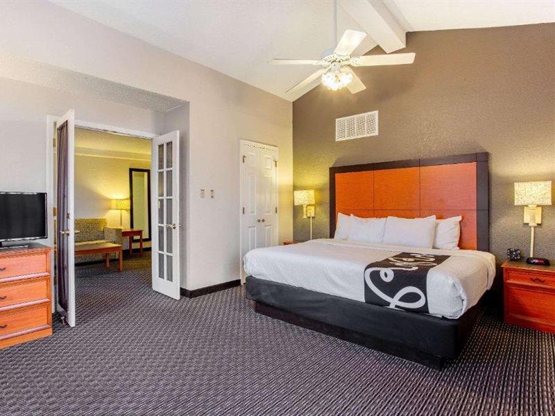 La Quinta Inn By Wyndham Champaign Exterior foto